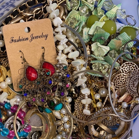 Junk Jewelry Box - Picture 12 of 15